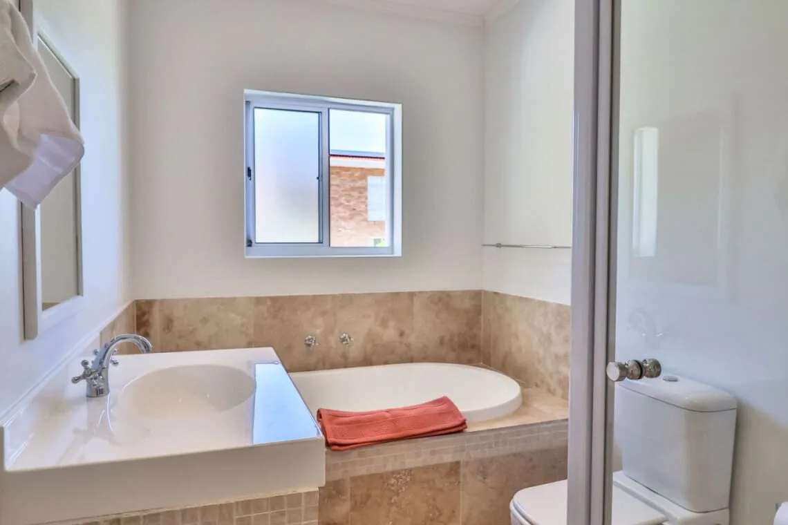 Zo’luha | Voëlklip Family Villa | Mountain Views