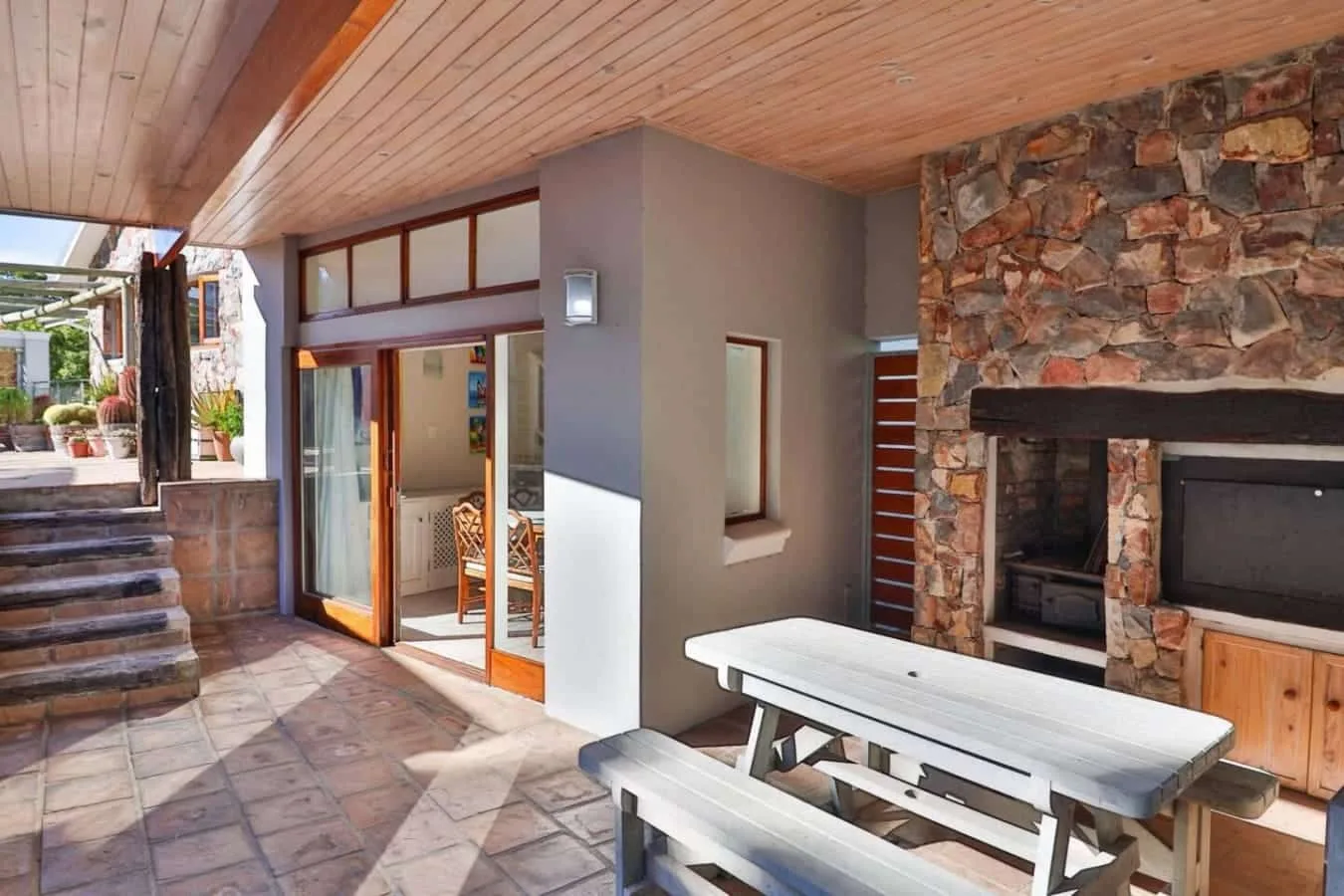 Sea Valley Lodge IV