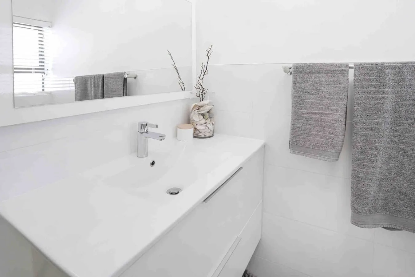 235 on Tenth | Hermanus Villa | Beach Walks & Pets