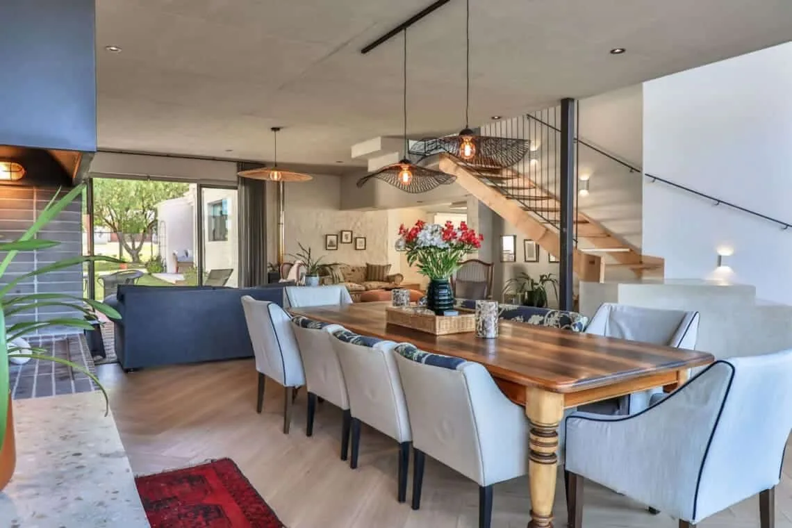 Reservoir House | Elegant design | Easy living!
