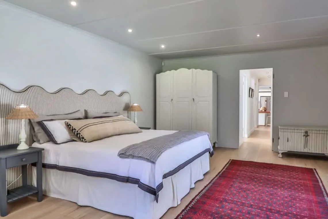 Reservoir House | Elegant design | Easy living!