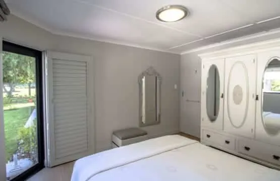 Reservoir House | Elegant design | Easy living!