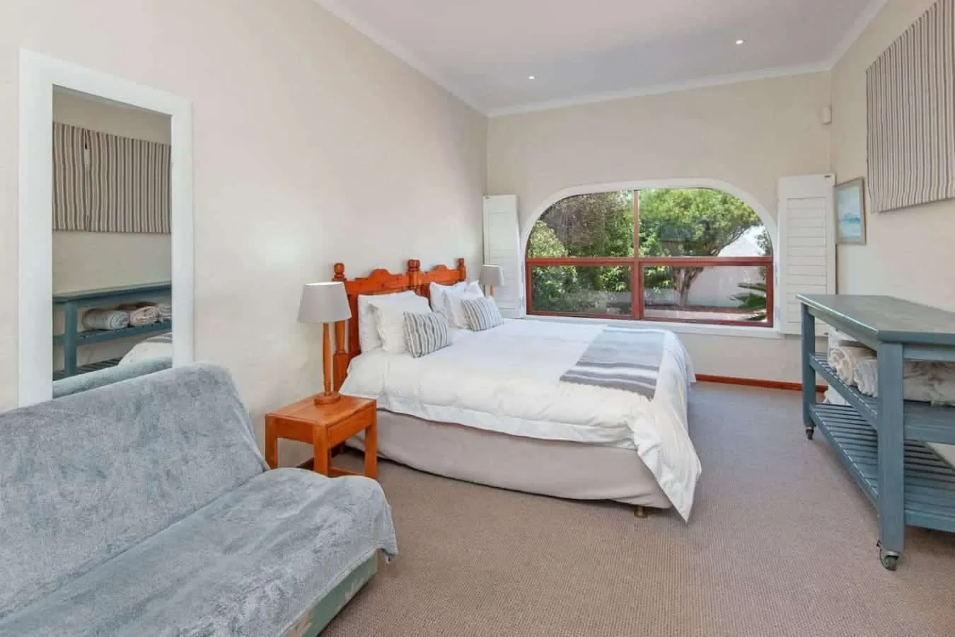142 on 10th | Family Living | Voëlklip Beach