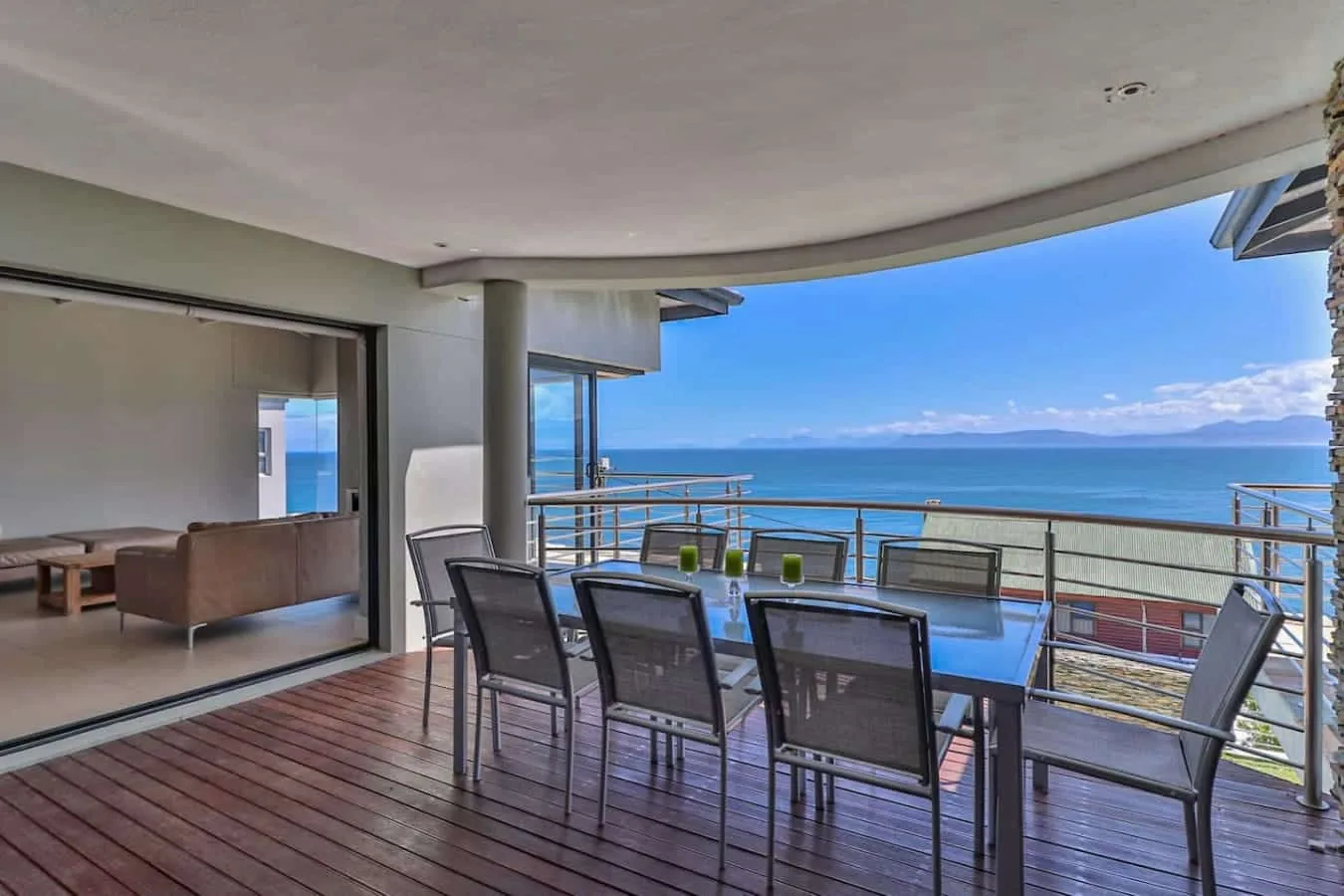 72 on Vyfer Villa, De Kelders | Whale Watching, Pool