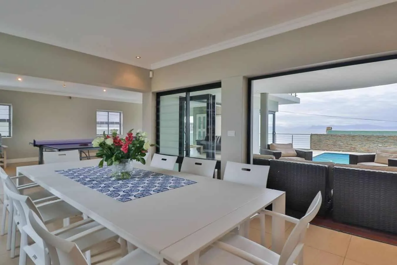 72 on Vyfer Villa, De Kelders | Whale Watching, Pool