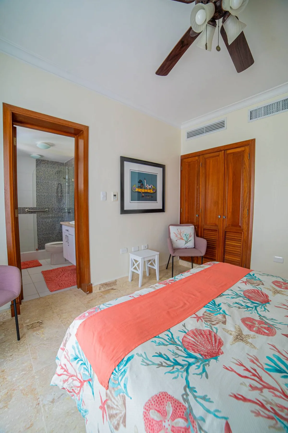 Playa Turquesa M302, 300 Mbps, Private Beach Access