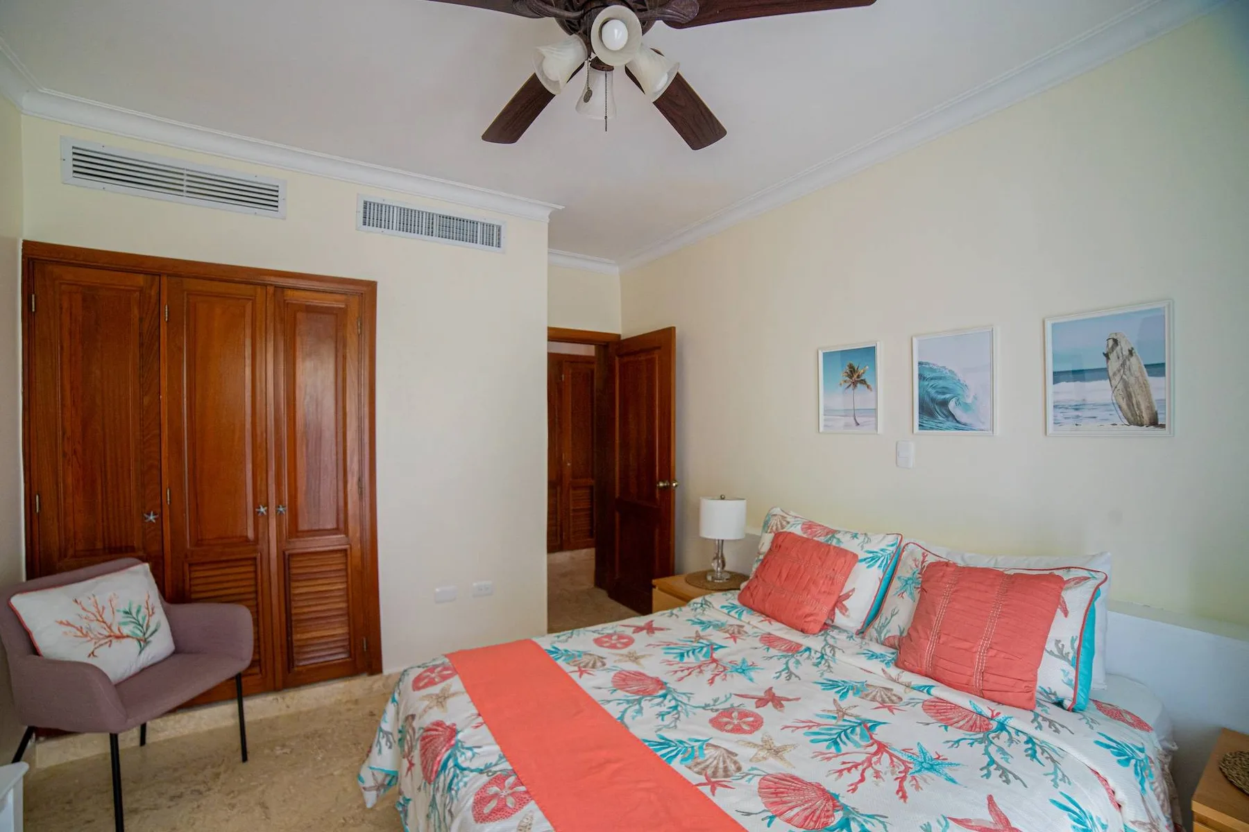 Playa Turquesa M302, 300 Mbps, Private Beach Access
