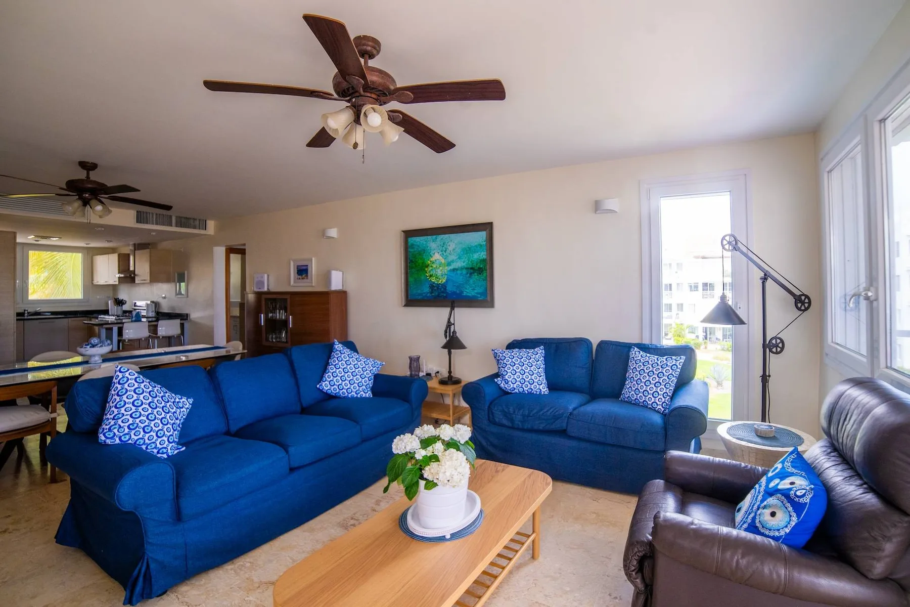 Playa Turquesa M302, 300 Mbps, Private Beach Access
