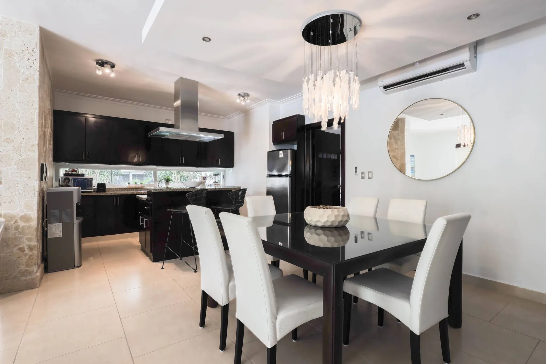 Costa Hermosa F101_200Mbps_Pool_BBQ_Walk to the Beach