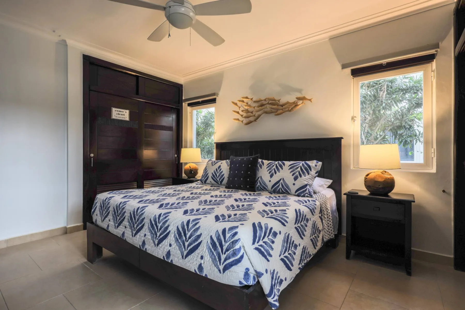 Costa Hermosa F101LO_200Mbps_Pool_BBQ_Walk to the Beach