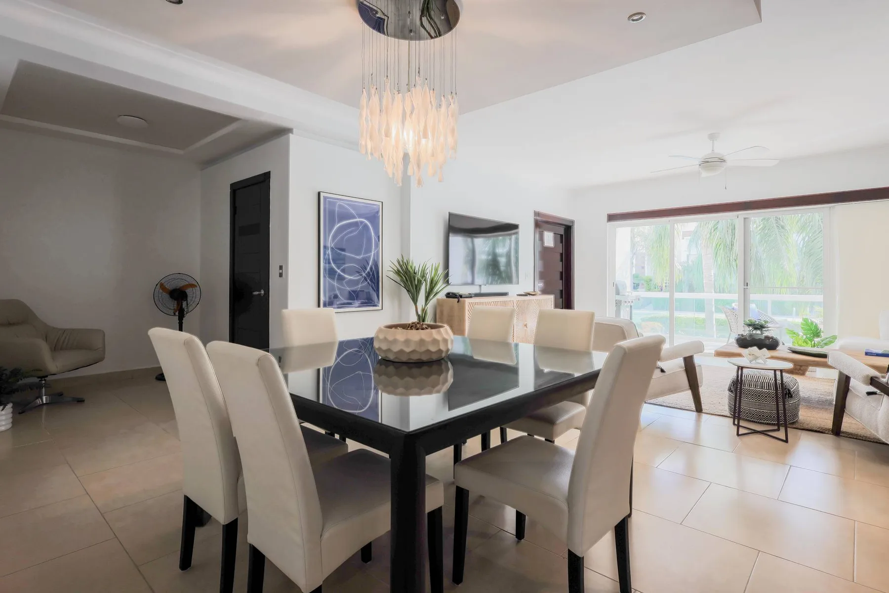 Costa Hermosa F101LO_200Mbps_Pool_BBQ_Walk to the Beach