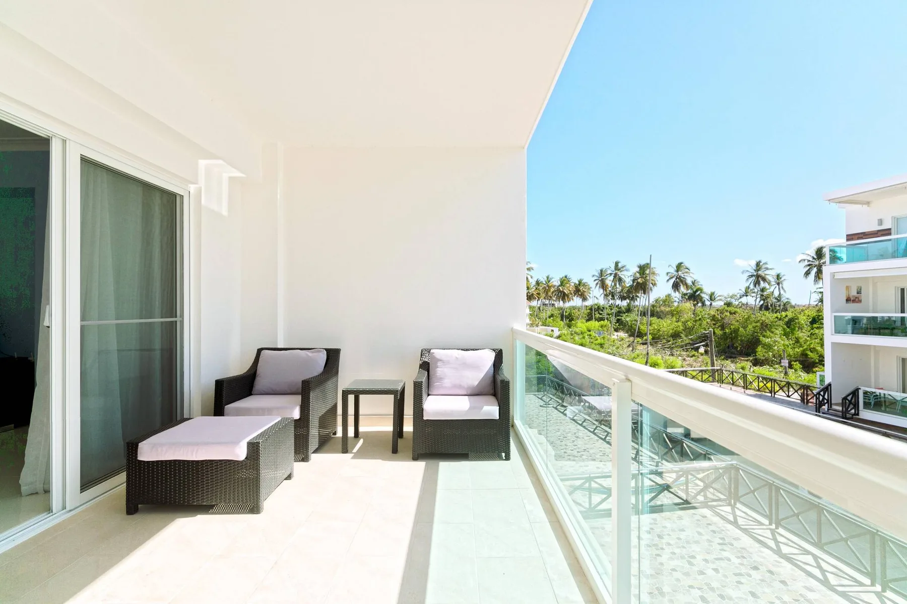 Costa Hermosa H301LO_80Mbps_Pool_BBQ_Walk to the Beach