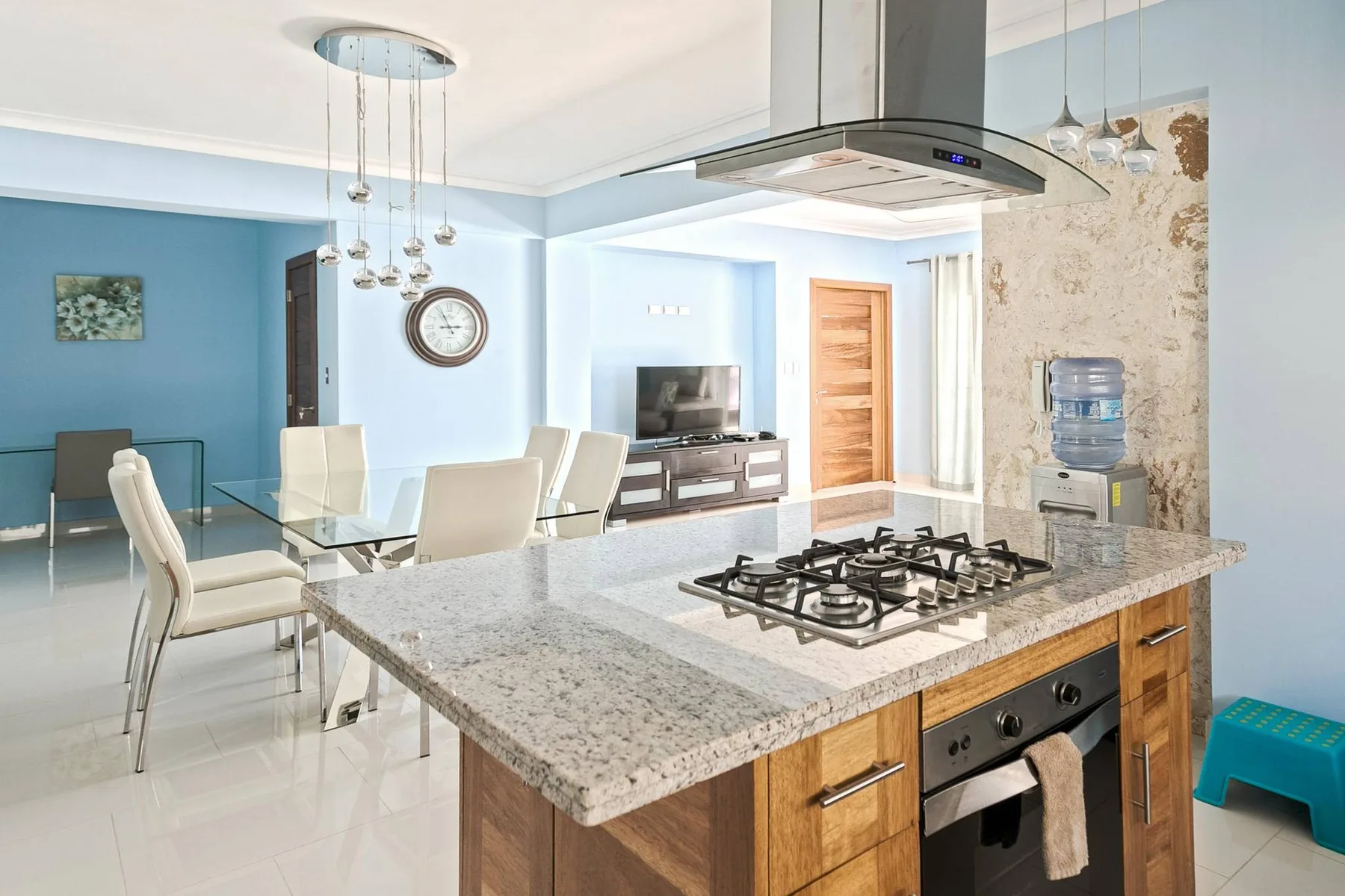 Costa Hermosa H301LO_80Mbps_Pool_BBQ_Walk to the Beach