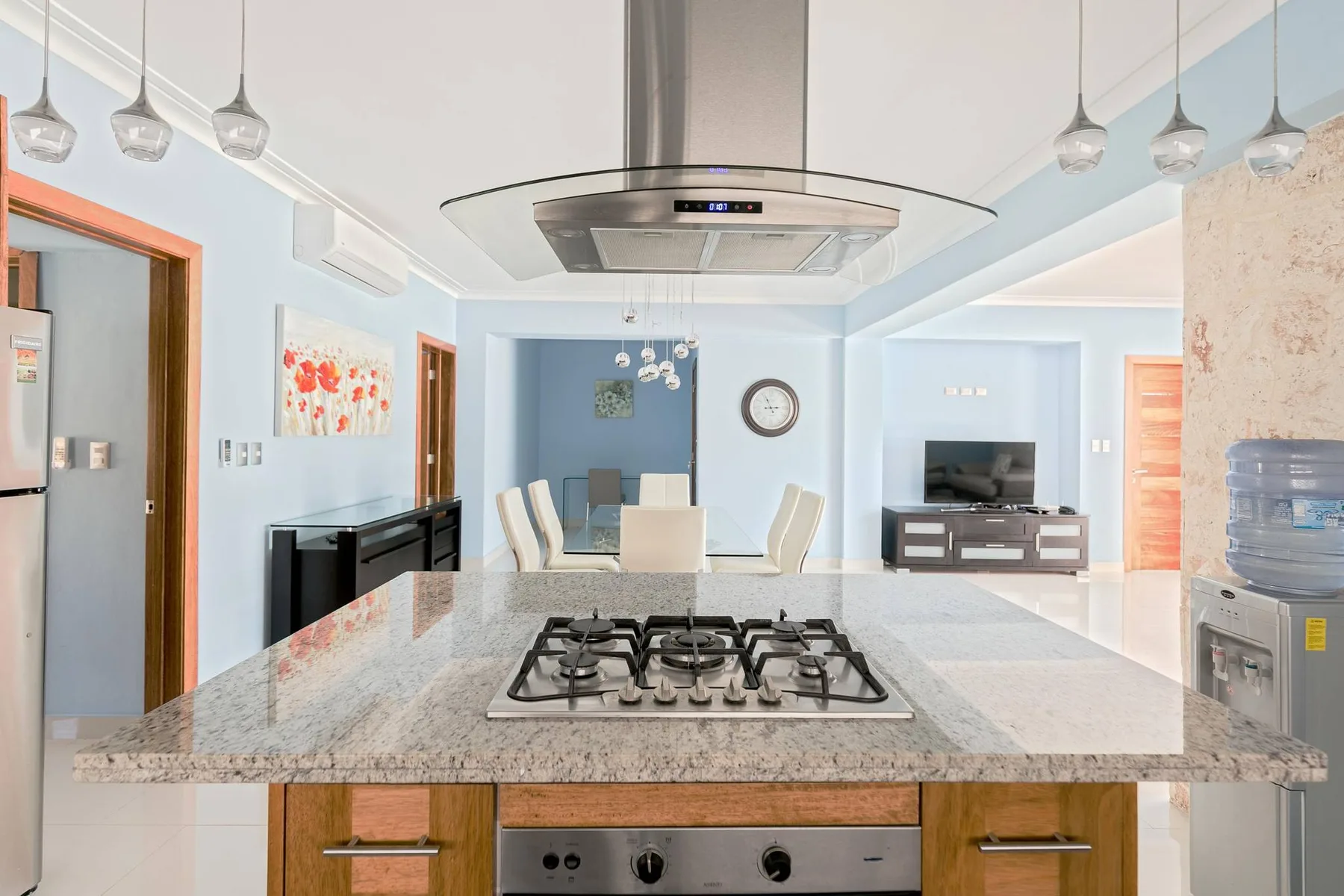 Costa Hermosa H301LO_80Mbps_Pool_BBQ_Walk to the Beach
