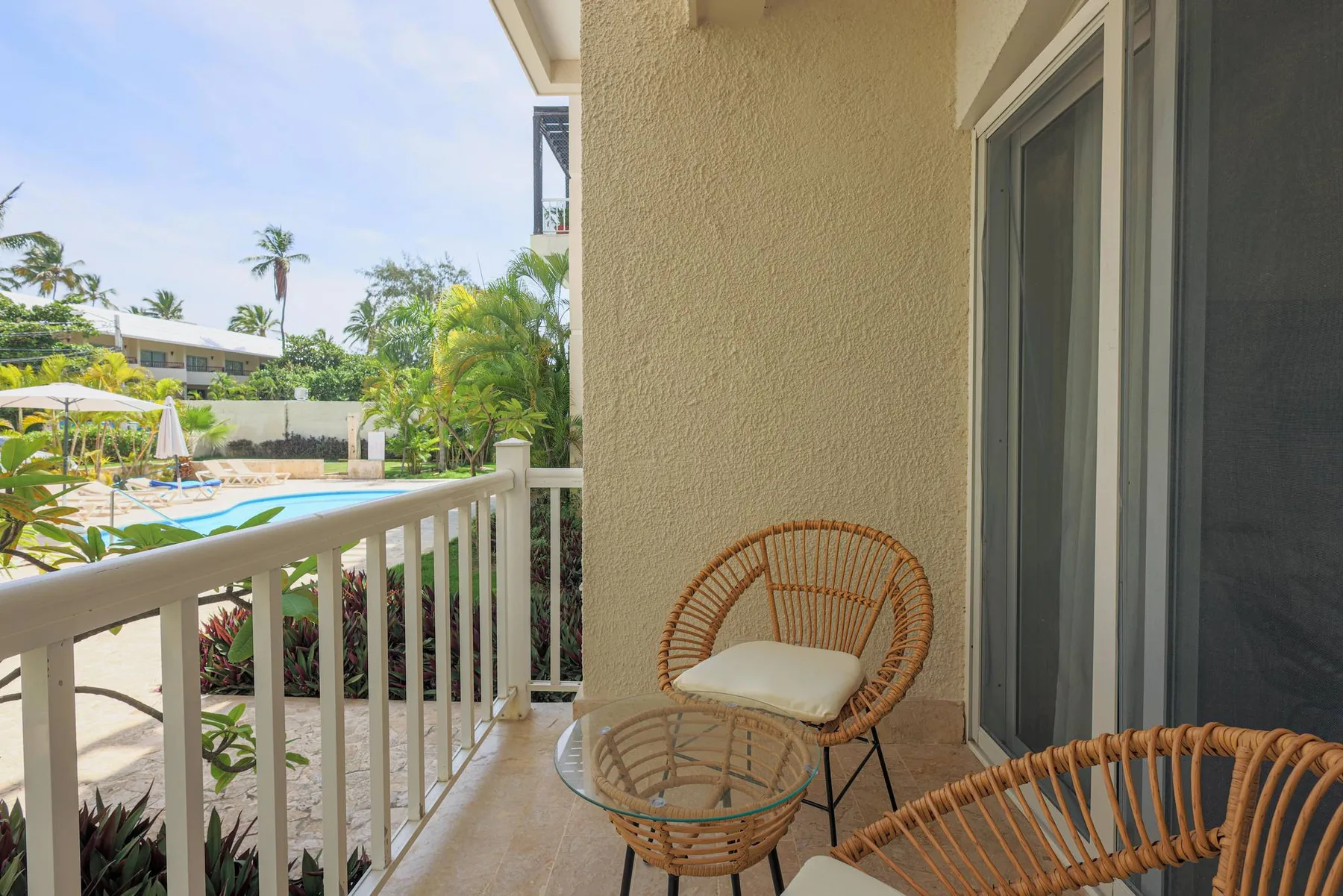 Beach Residency B2_200Mbps_Pool_Walk2Beach!
