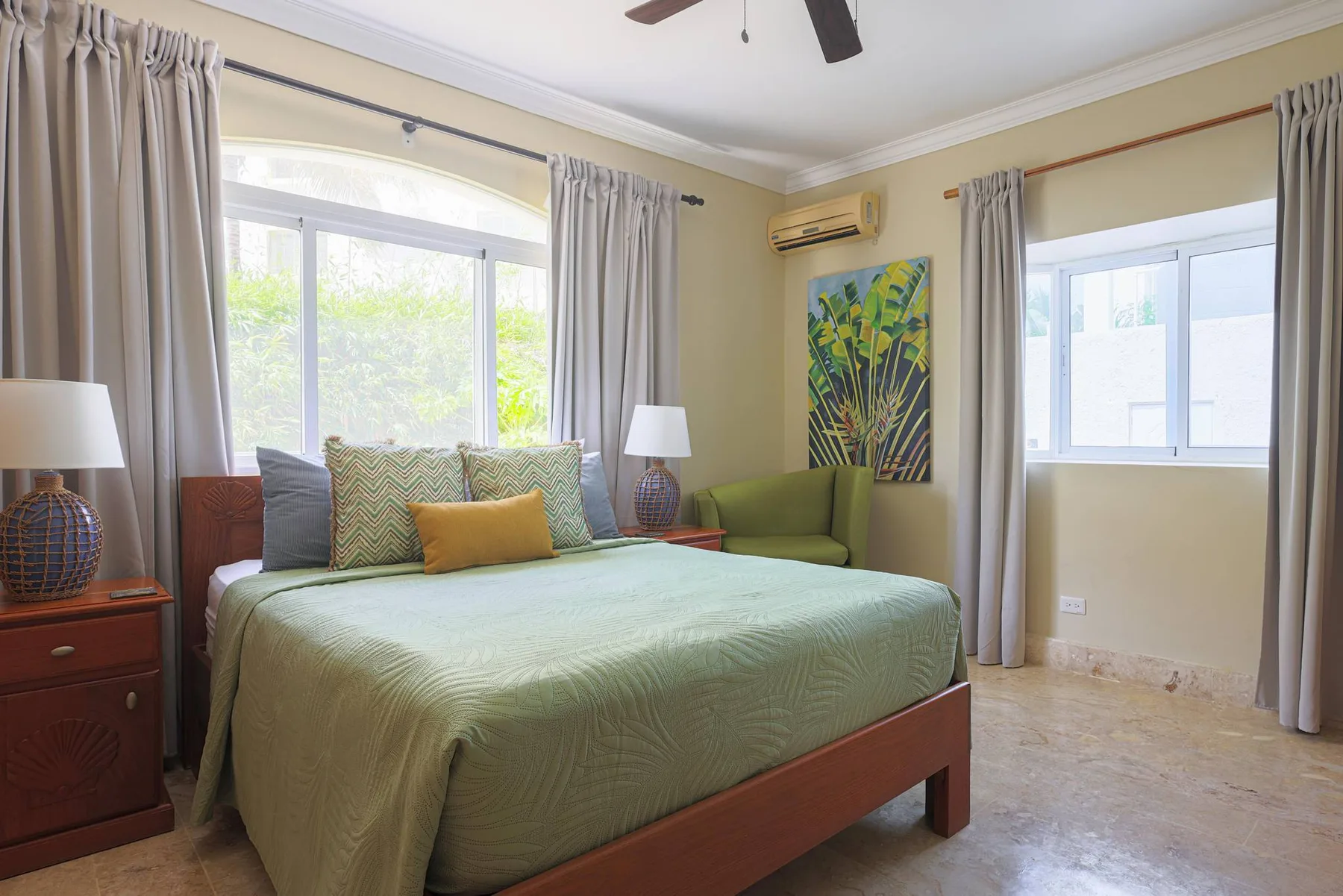 Beach Residency B2_200Mbps_Pool_Walk2Beach!