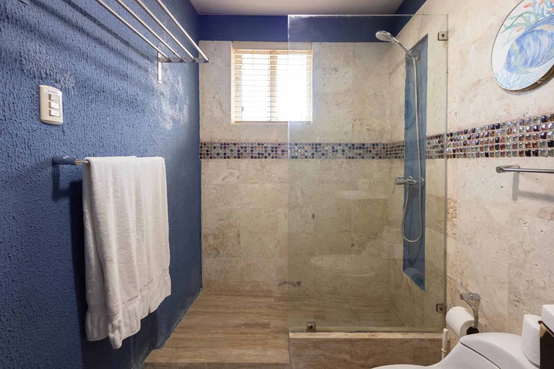 Corte Sea C101LO_200Mbps_Pool_Gym_Walk to Beach!