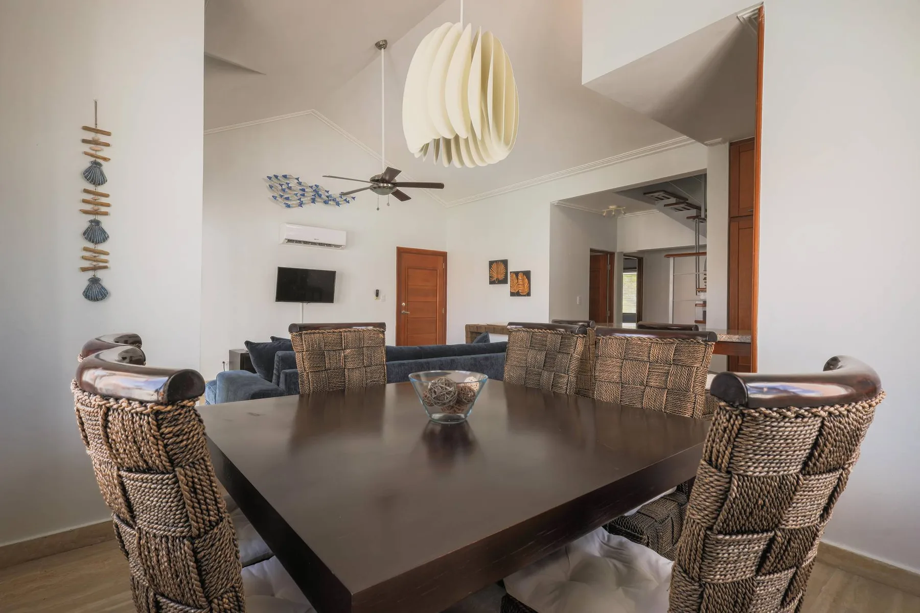 Corte Sea D302LO_200Mbps_Private RoofDeck_Walk2Beach