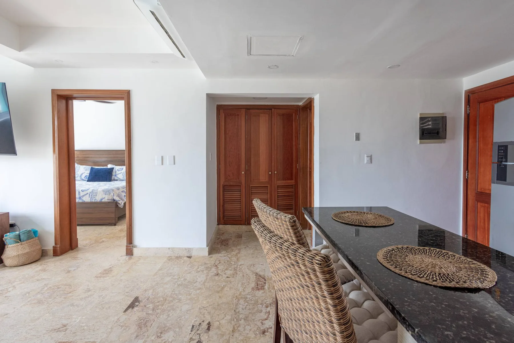 Playa Turquesa D403LO_80Mbps_Private Beach Access_Pools