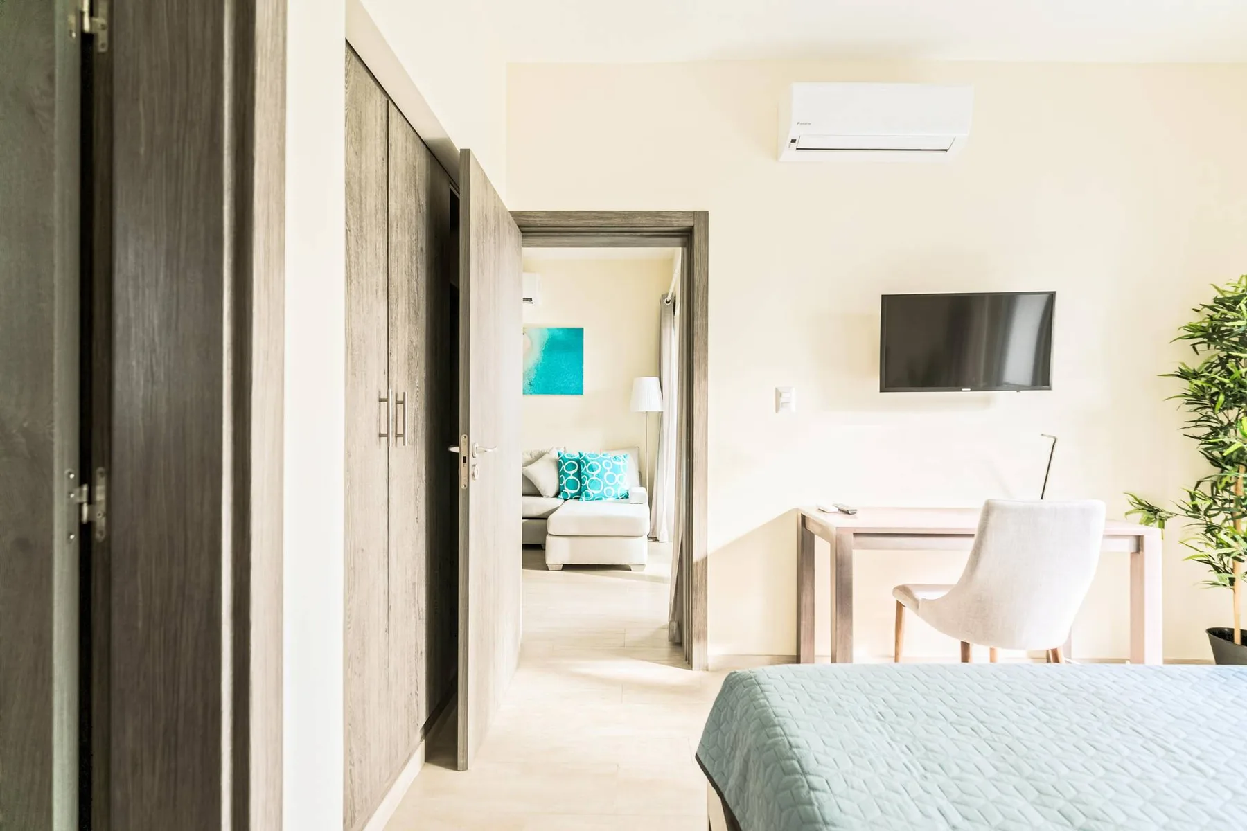 Paseo Del Mar B3A_200Mbps_Pool_Walk to Beach & Dining!