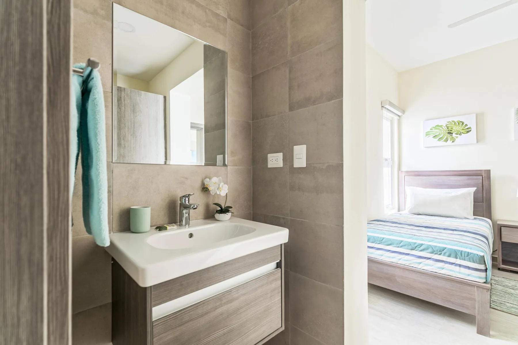 Paseo Del Mar B3A_200Mbps_Pool_Walk to Beach & Dining!