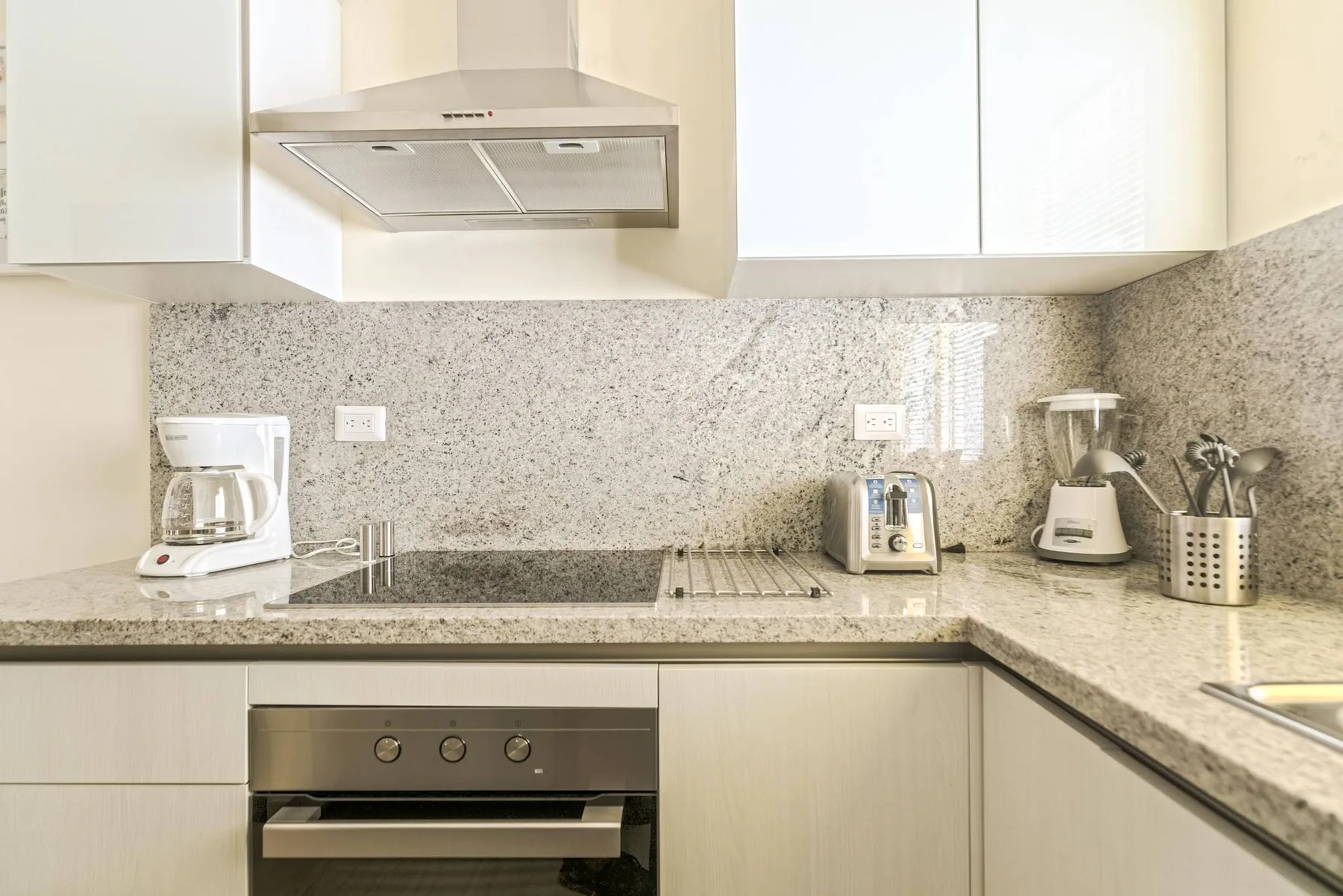 Paseo Del Mar B3A_200Mbps_Pool_Walk to Beach & Dining!