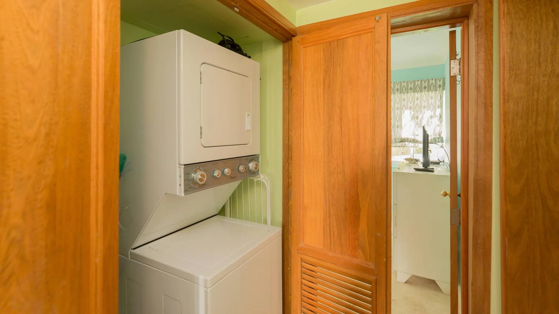 Playa Turquesa P105 LO_200Mbps_Private Beach Access_BBQ