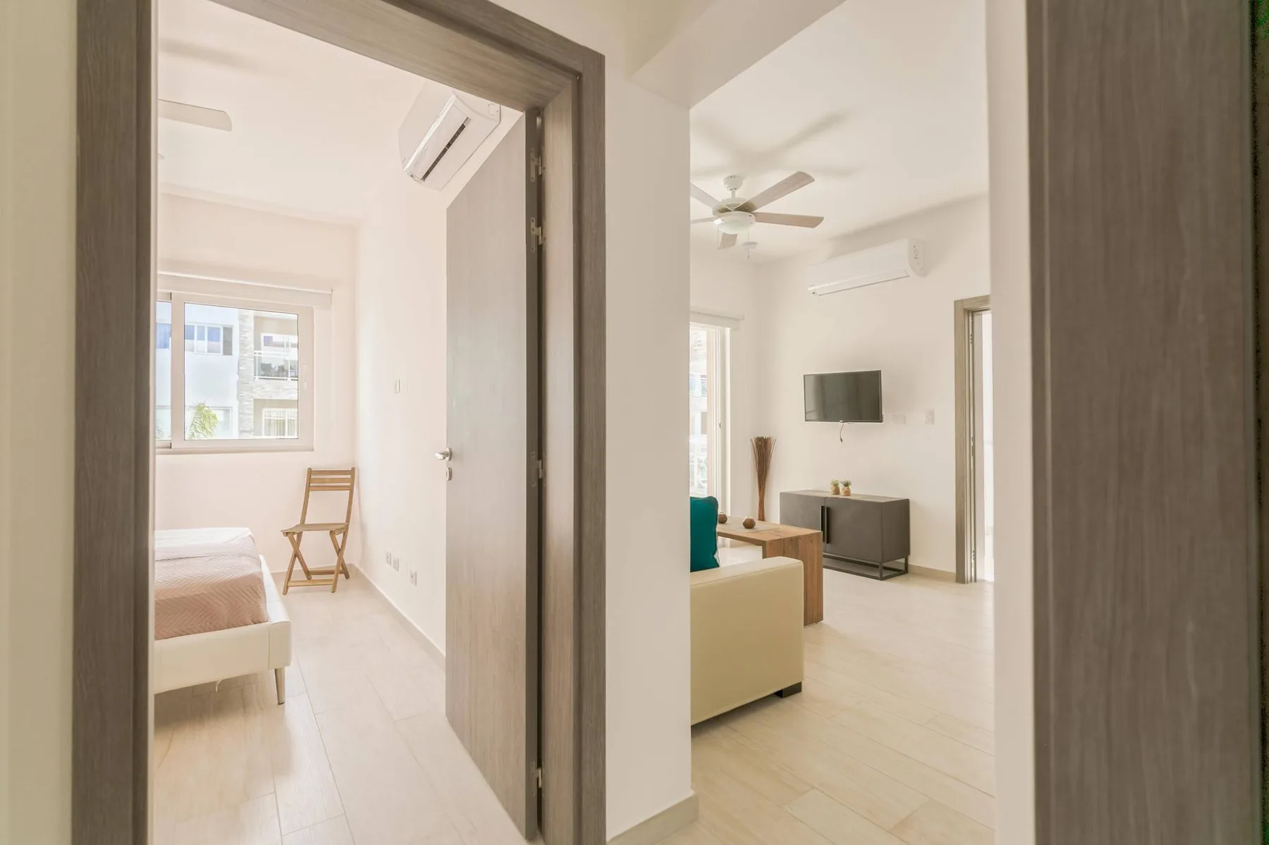 Paseo Del Mar B2B_200Mbps_Pool_Walk to Beach & Dining!