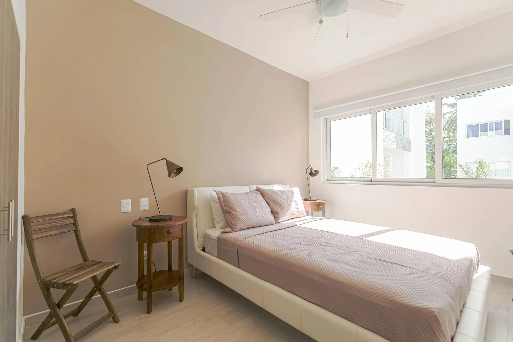 Paseo Del Mar B2B_200Mbps_Pool_Walk to Beach & Dining!