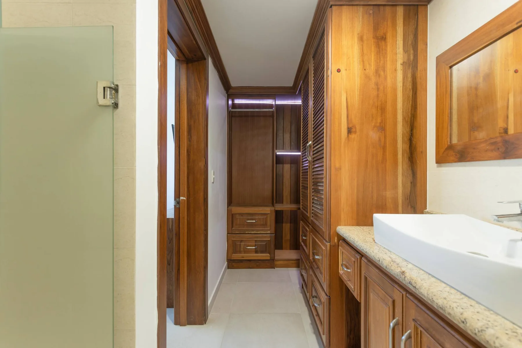 Estrella Del Mar E6LO_200Mbps_BBQ_Pool_Walk to Beach