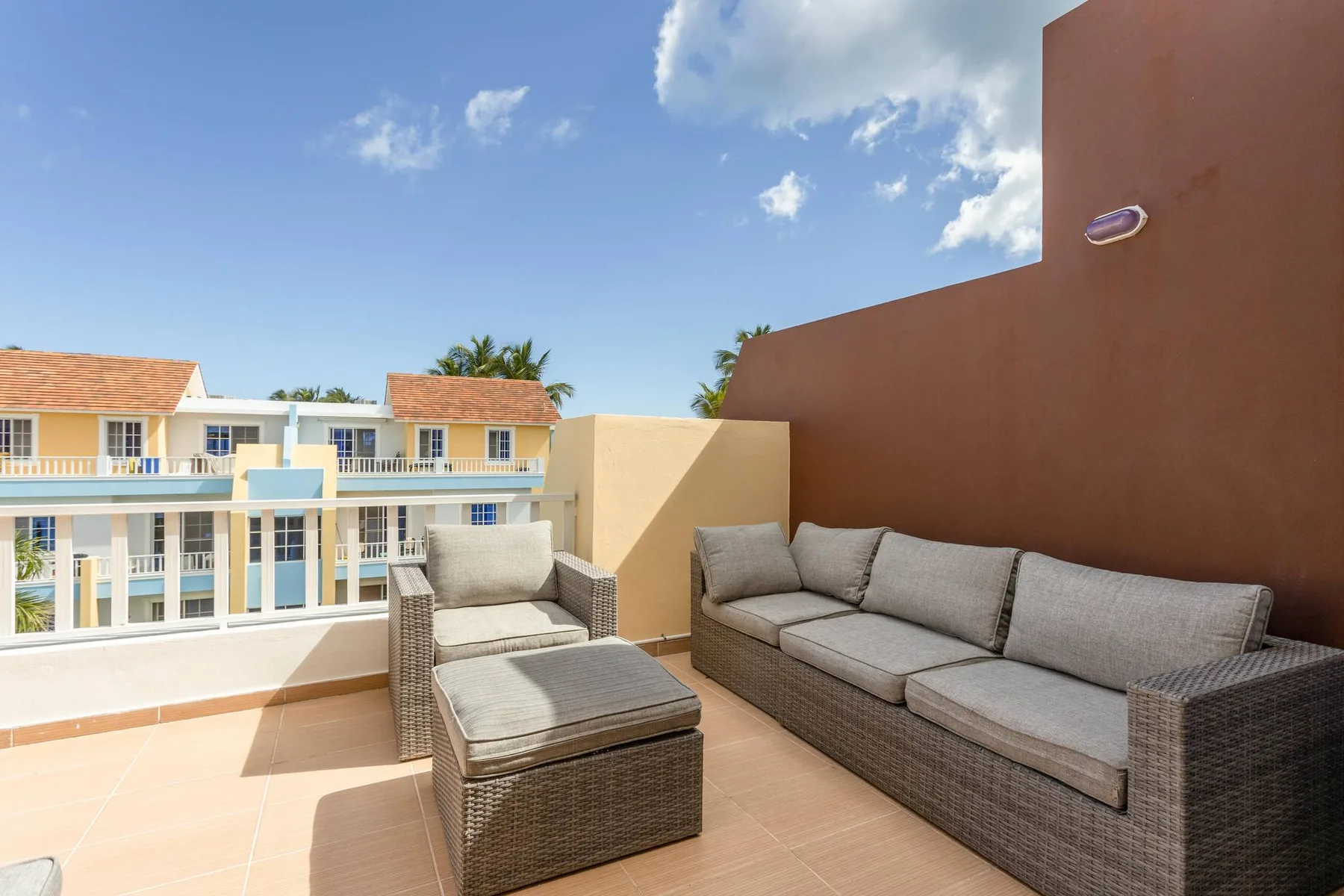 Estrella Del Mar E6LO_200Mbps_BBQ_Pool_Walk to Beach