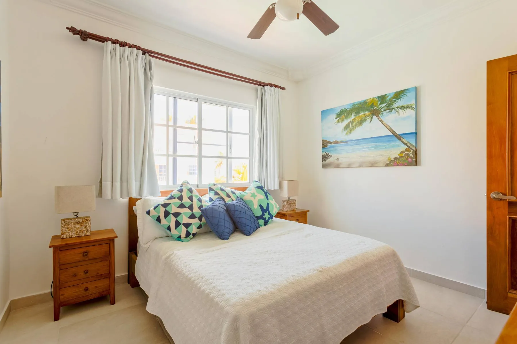 Estrella Del Mar E6LO_200Mbps_BBQ_Pool_Walk to Beach