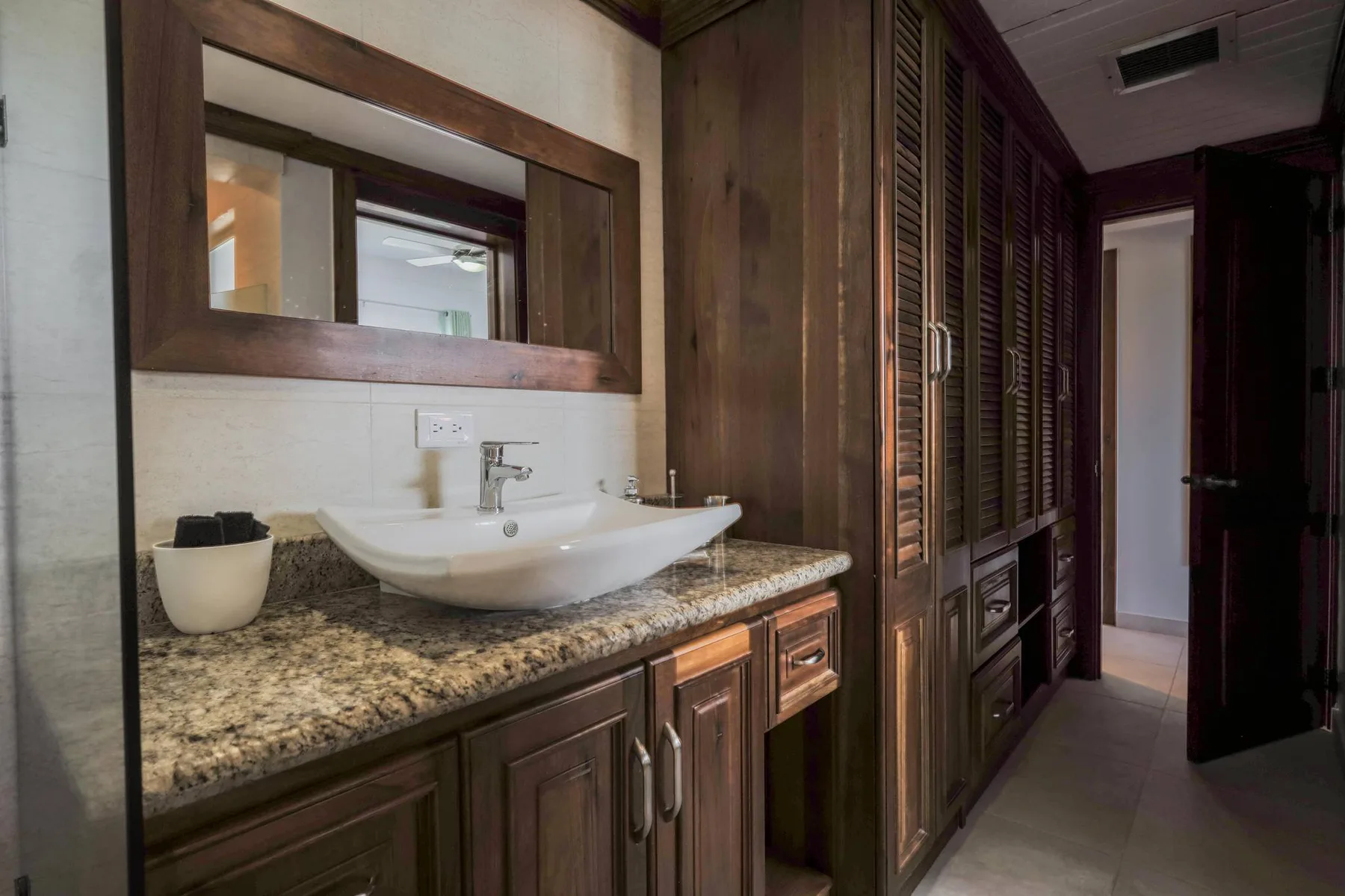 Estrella Del Mar H6LO_200Mbps_BBQ_Walk to Beach
