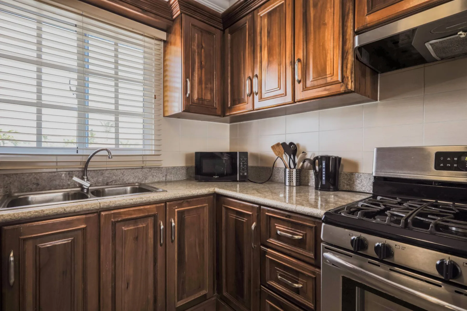 Estrella Del Mar H6LO_200Mbps_BBQ_Walk to Beach