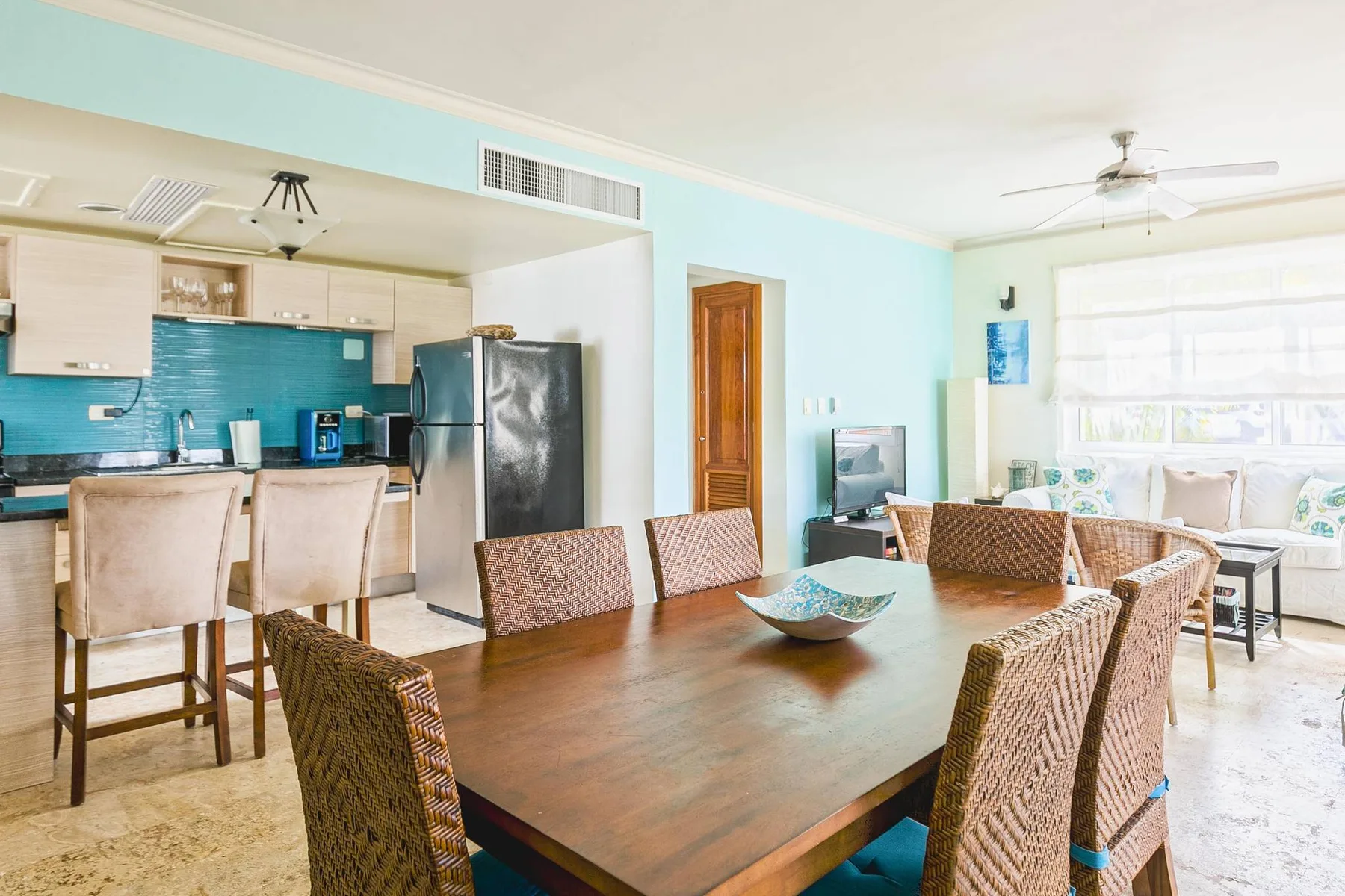 Playa Turquesa P105_200Mbps_Private Beach Access_BBQ