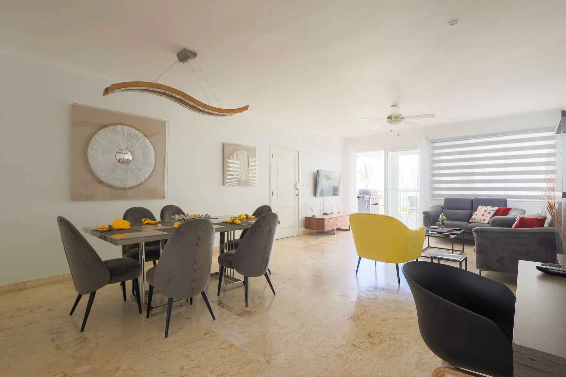 Playa Turquesa I201 – 200 Mbps, Private Beach Access, BBQ