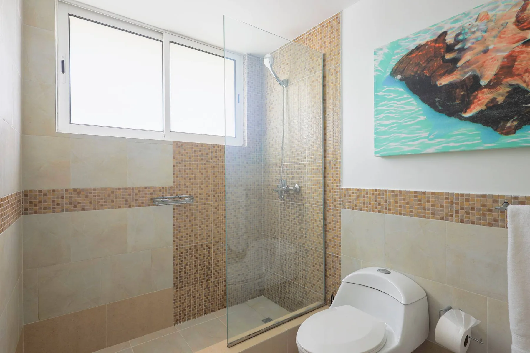 Playa Turquesa I201 – 200 Mbps, Private Beach Access, BBQ
