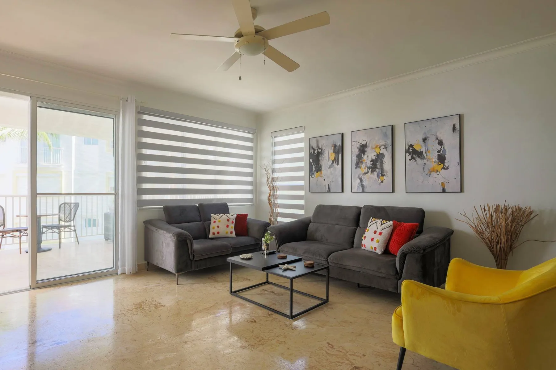 Playa Turquesa I201 – 200 Mbps, Private Beach Access, BBQ