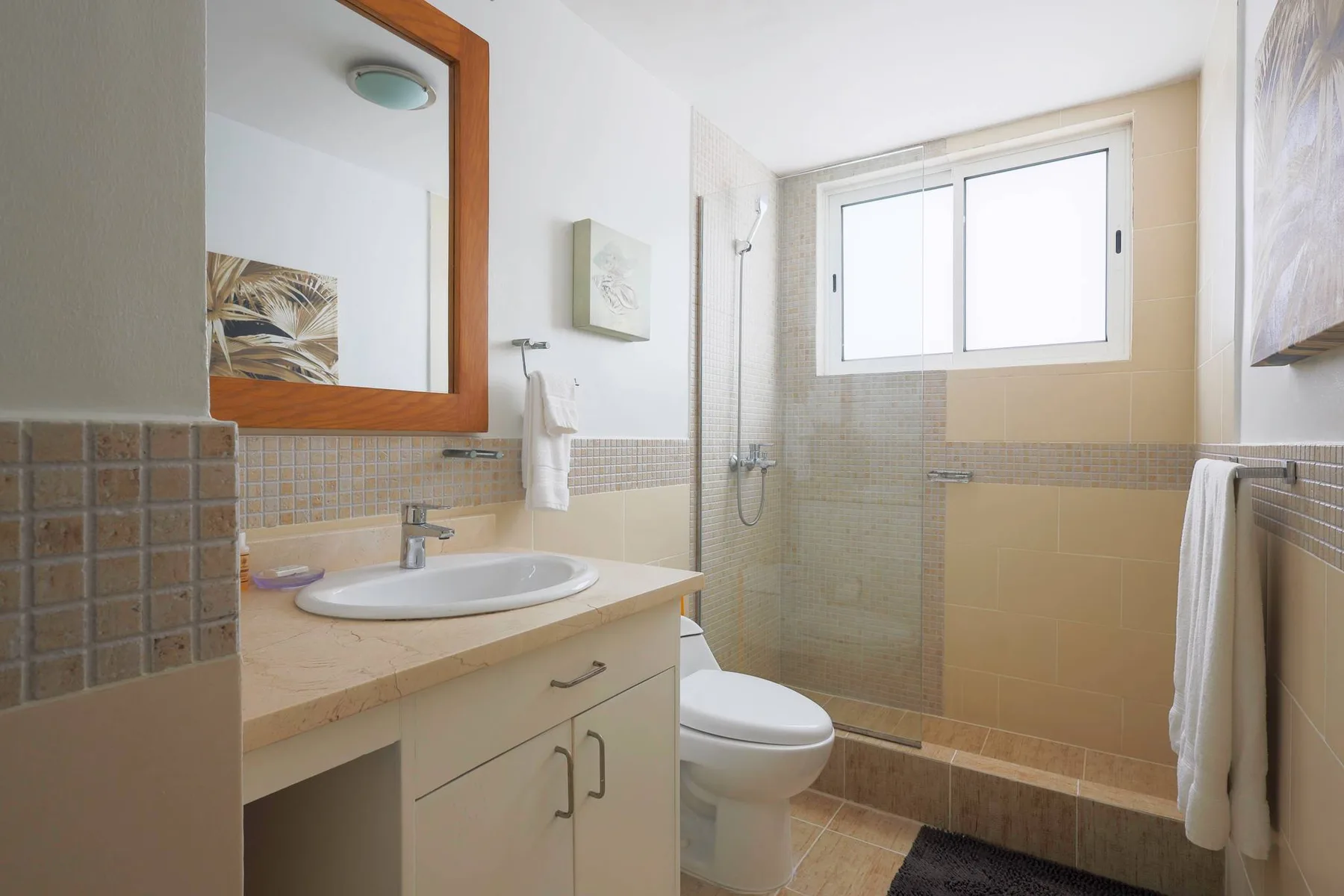 Playa Turquesa I201 – 200 Mbps, Private Beach Access, BBQ