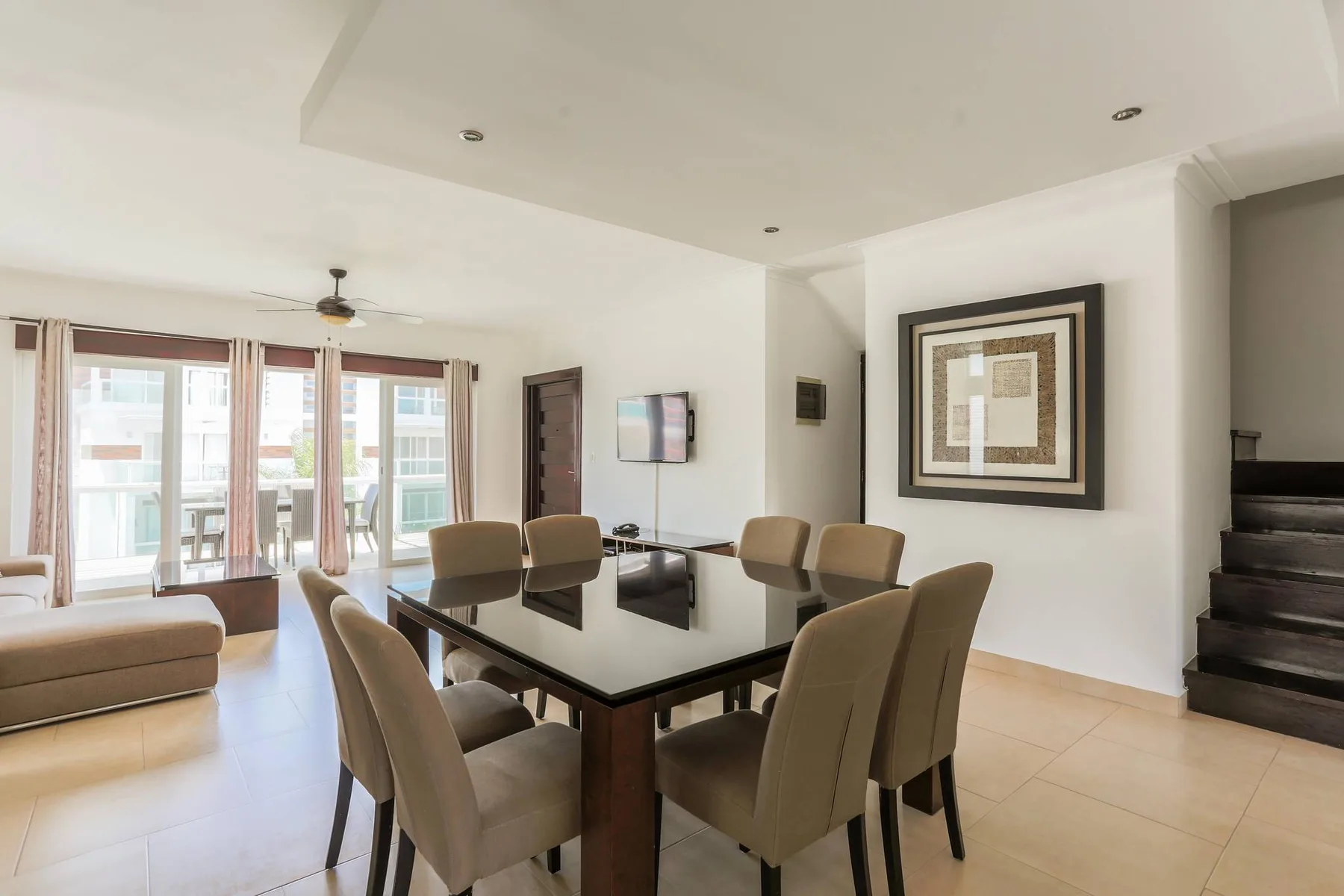 Costa Hermosa C302_200Mbps_Pool_BBQ_Walk to the Beach