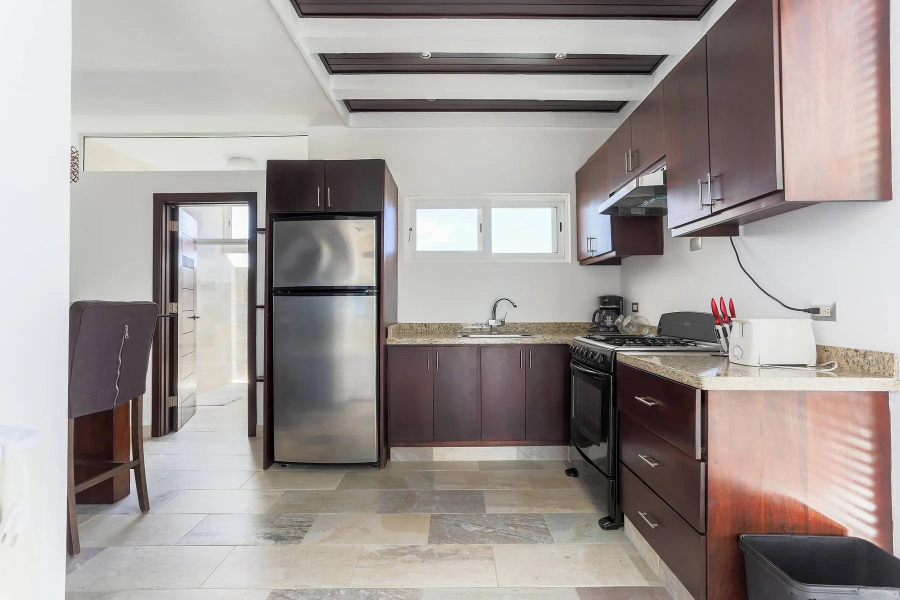 Costa Hermosa C302_200Mbps_Pool_BBQ_Walk to the Beach