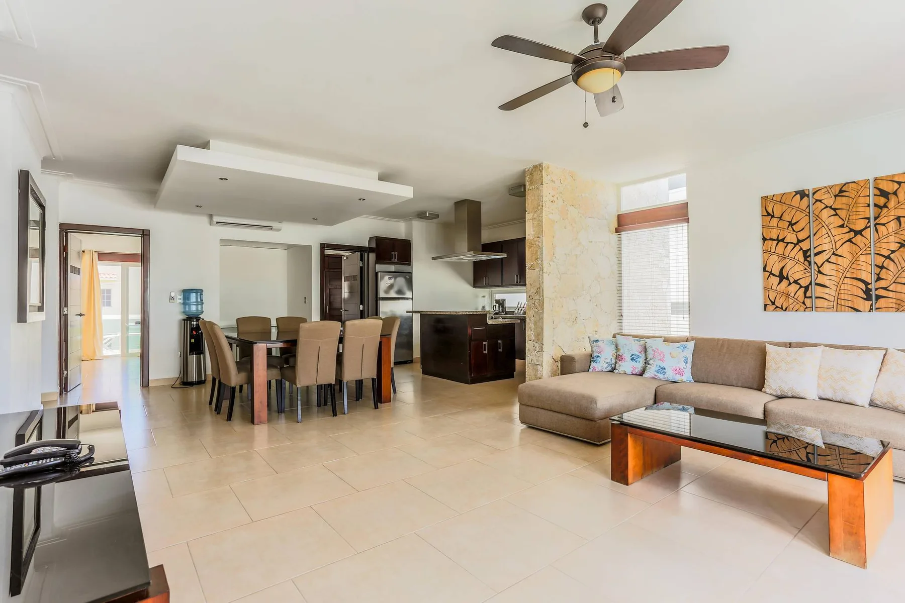 Costa Hermosa C302_200Mbps_Pool_BBQ_Walk to the Beach