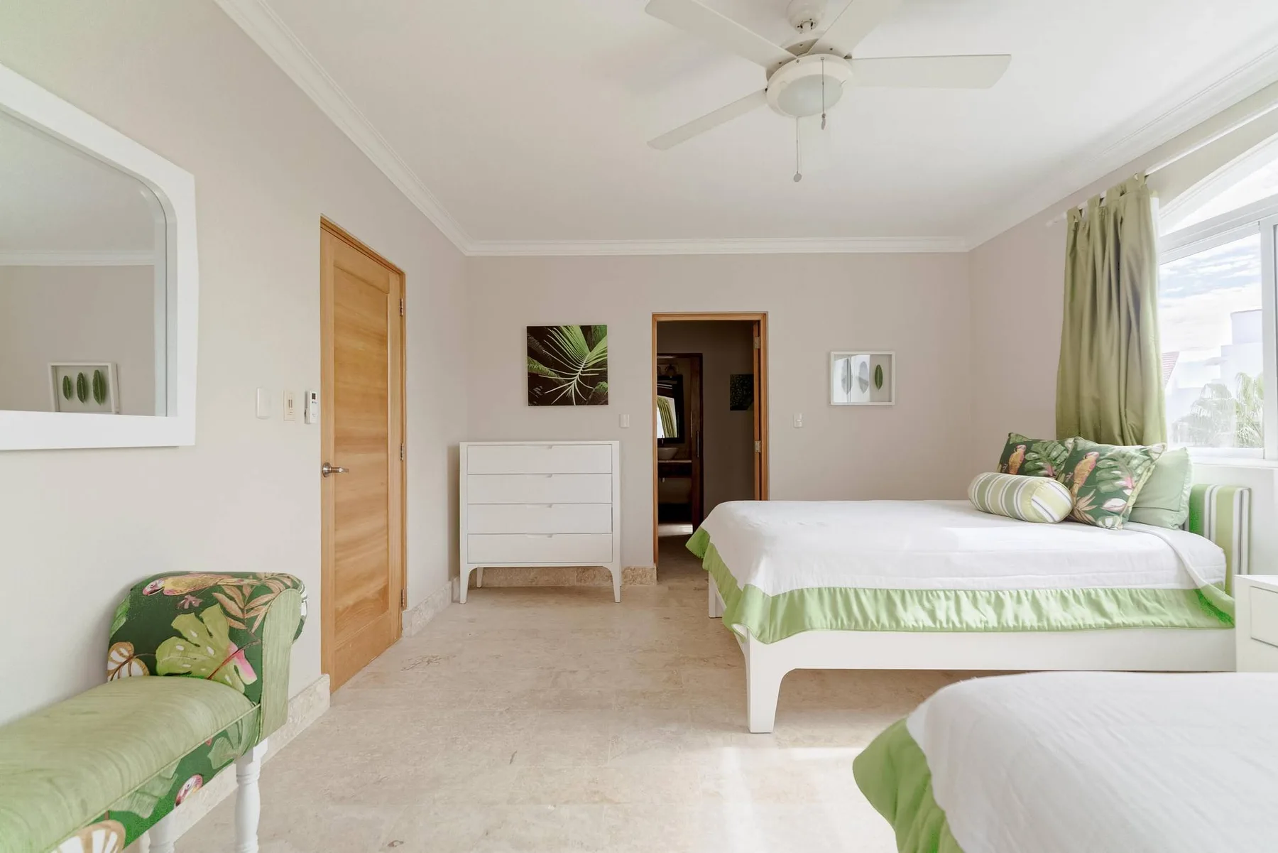 Beach Residency B6_200Mbps_RoofDeck w/Oceanview_Pool