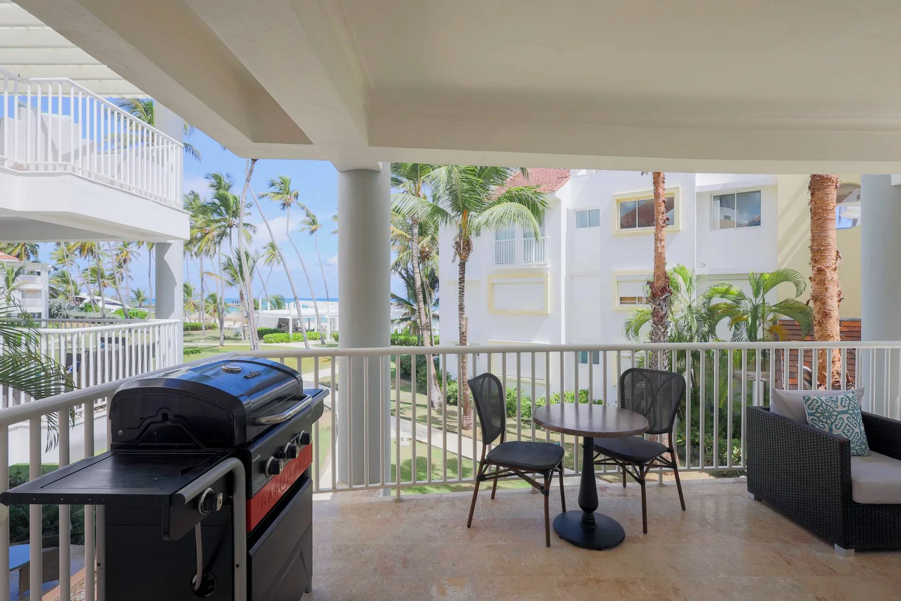 Playa Turquesa I201 LO_200 Mbps_Private Beach Access_BBQ