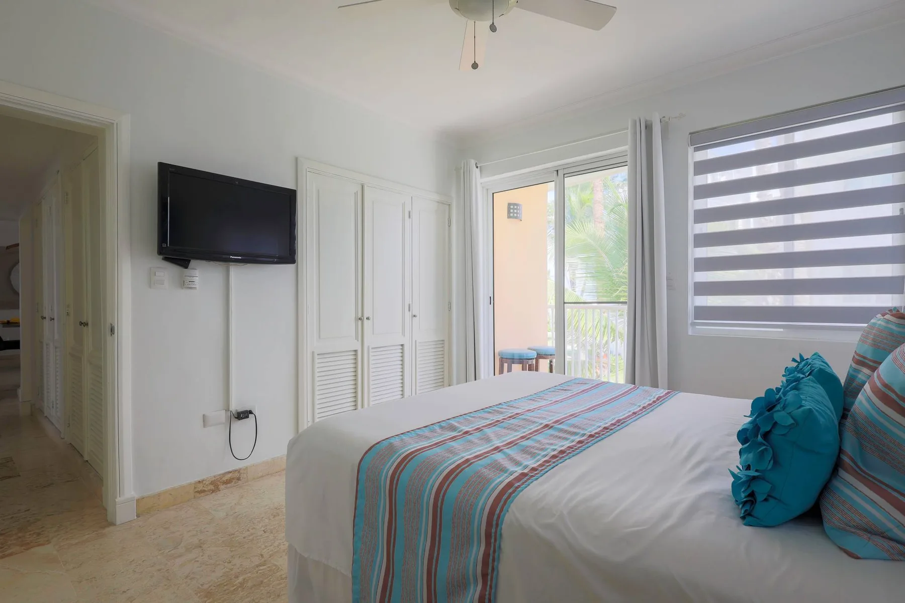 Playa Turquesa I201 LO_200 Mbps_Private Beach Access_BBQ