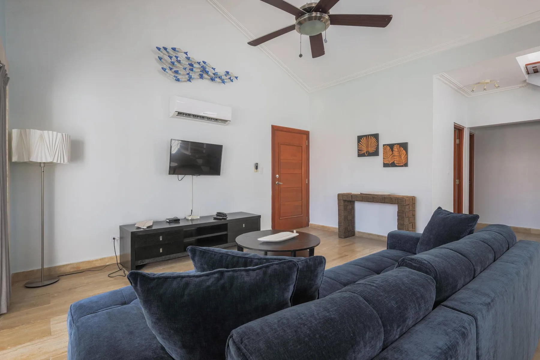 Corte Sea D302_200Mbps_Private RoofDeck_Walk2Beach