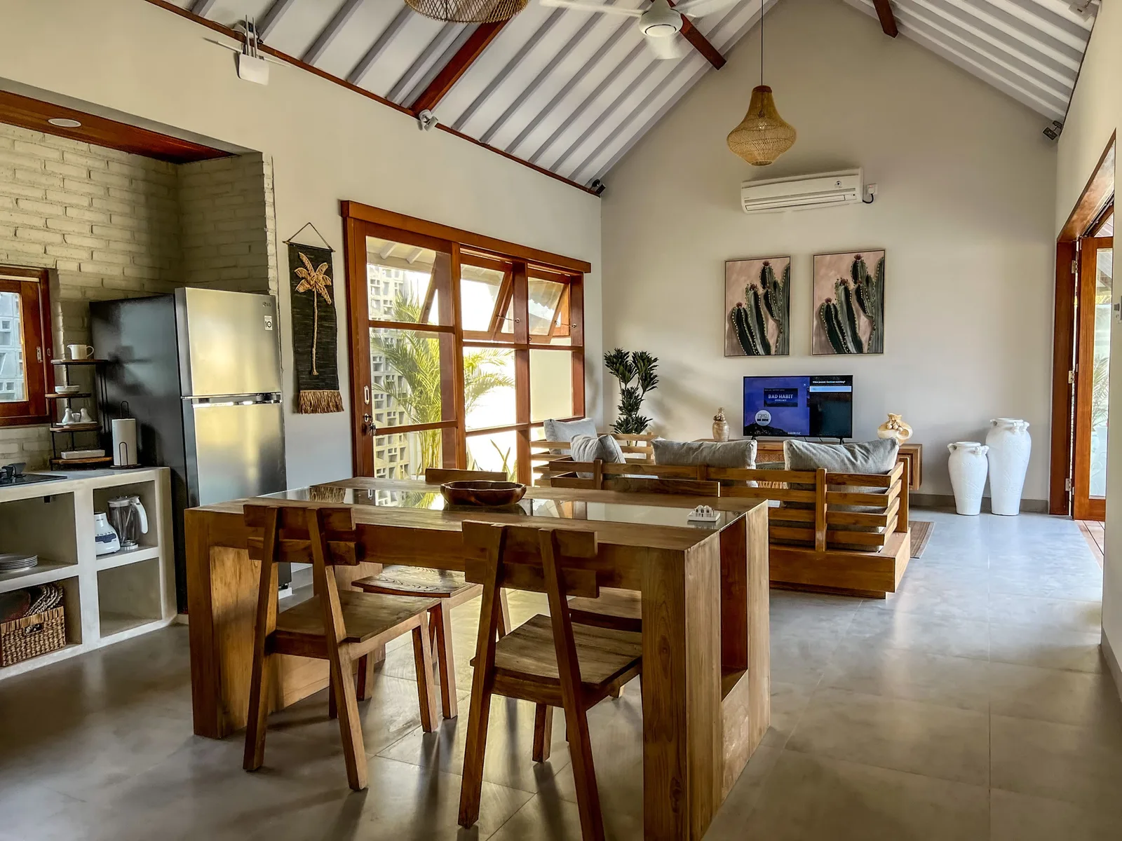 Moana Villa & Suites Bingin