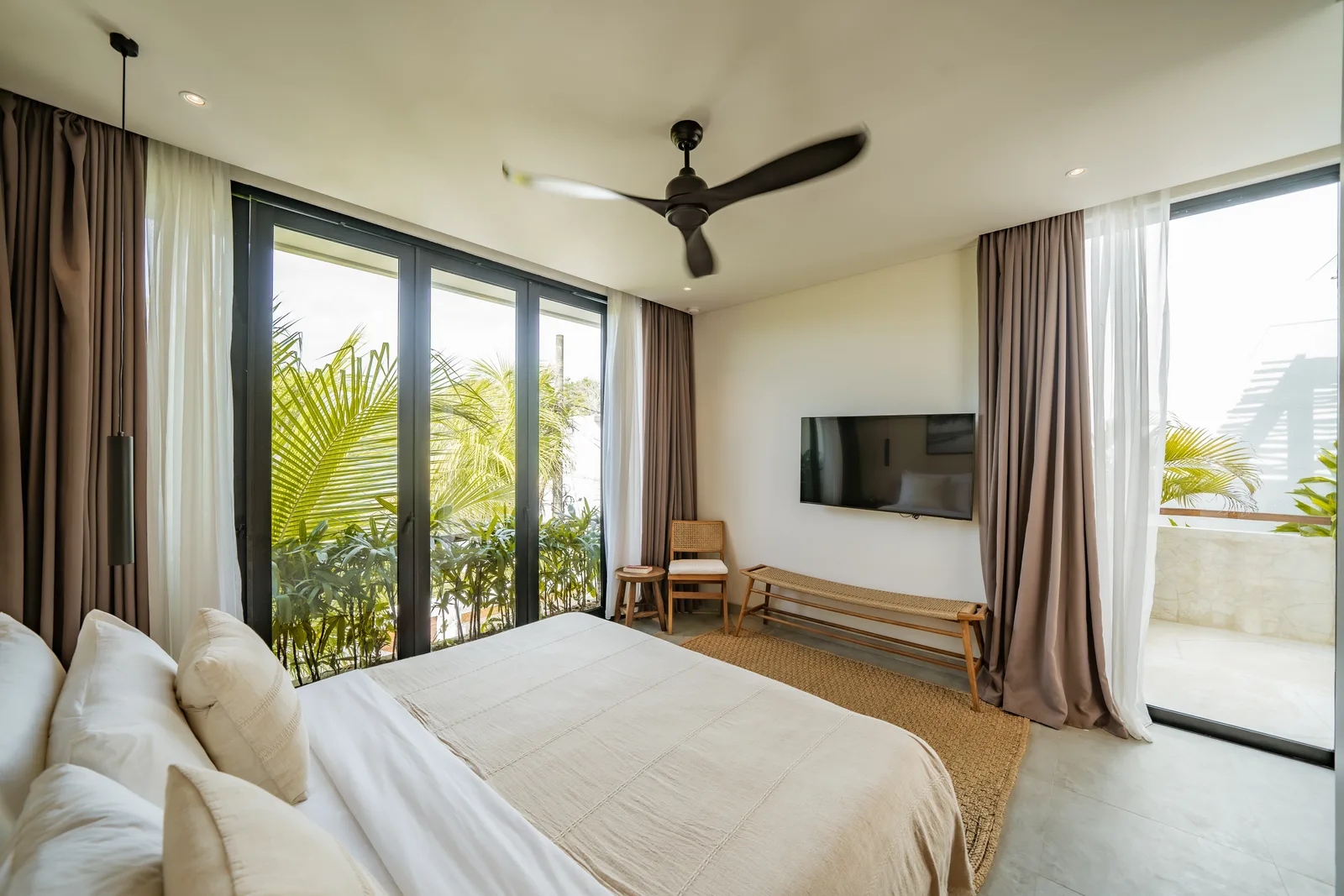 Kayu Lago Villa