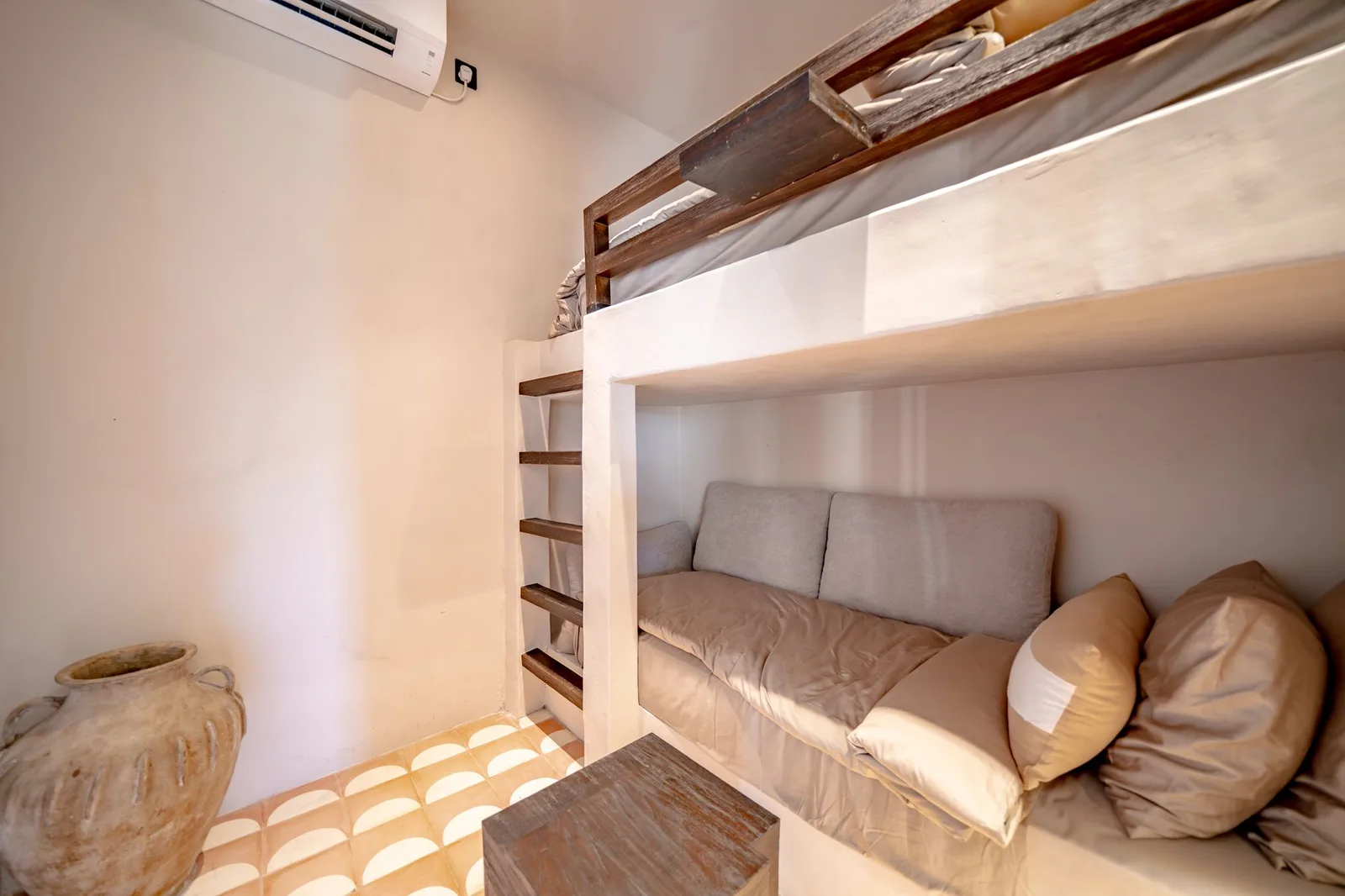 Savili Villas Nyang Nyang
