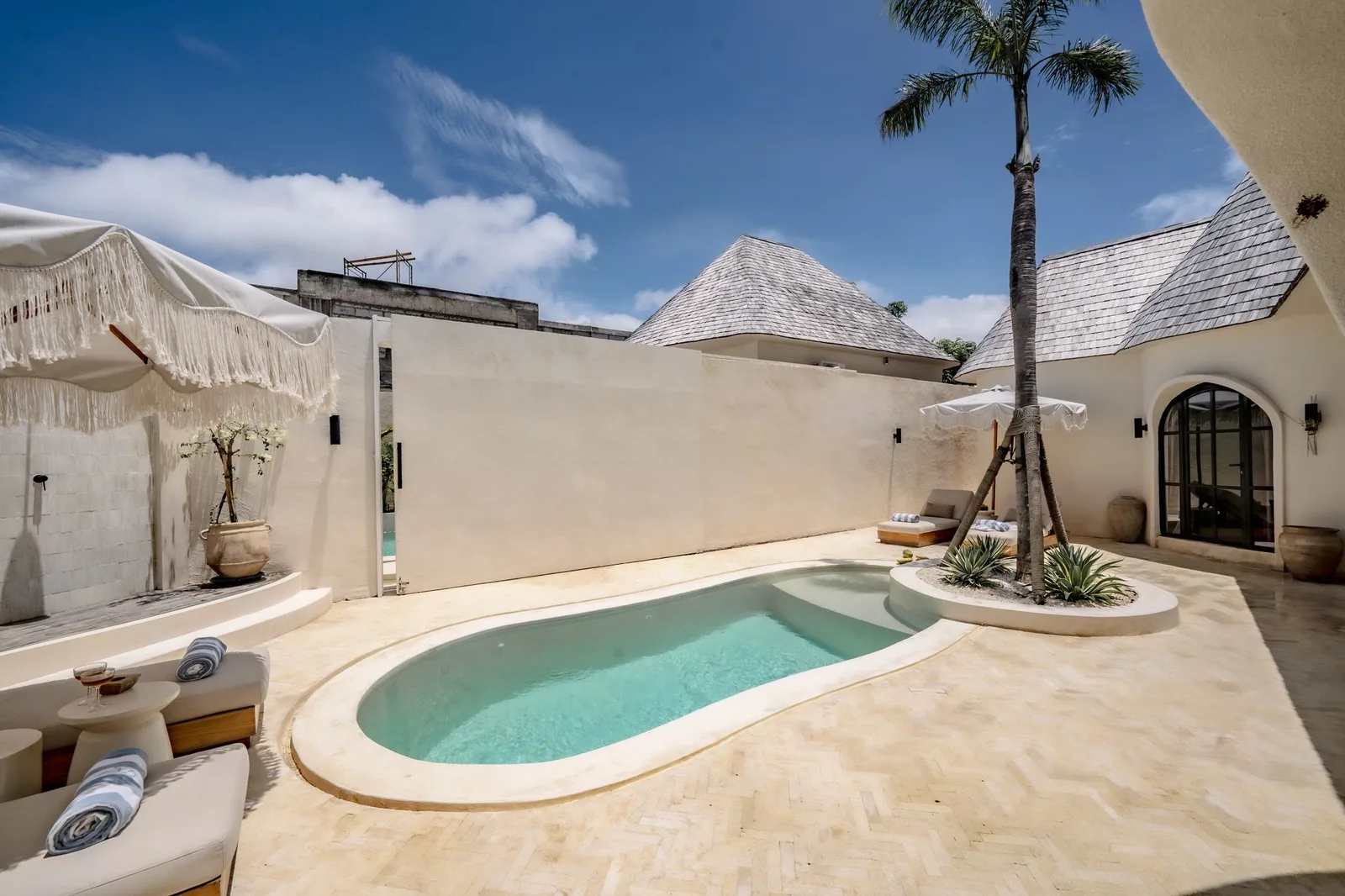 Savili Villas Nyang Nyang